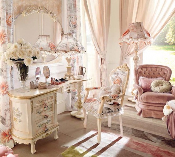 Chair with armrests, Vipart