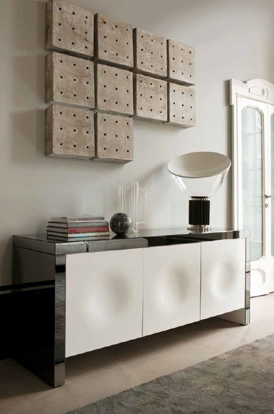 Cabinet for TV Empire, Porada