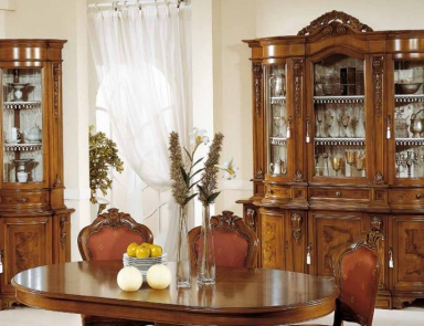 Showcase 3-door in the finish from Radici, CP Mobili