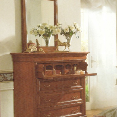 Dresser with mirror C10