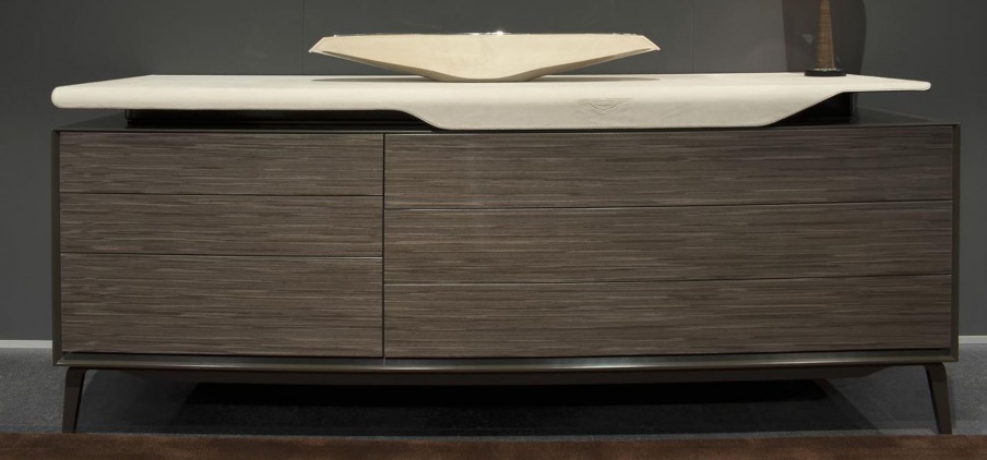 The drawers in the finish oak veneer V150, Formitalia