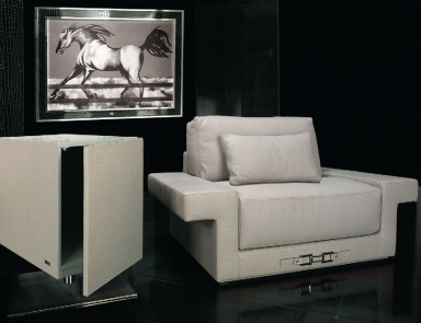 Dresser rotating in the leather Kube, Formitalia