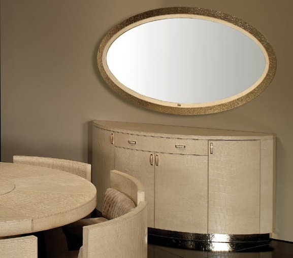 The oval mirror in the decoration of coconut rope round A Dining, Formitalia 
