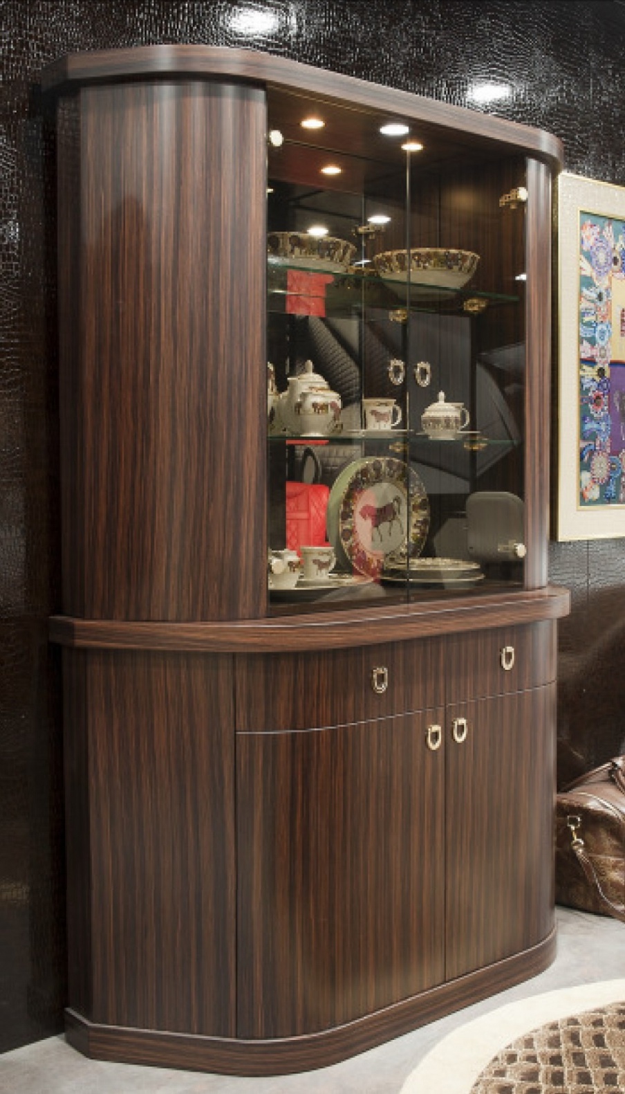 The buffet in the finish of rosewood Chelsea 2013, Formitalia