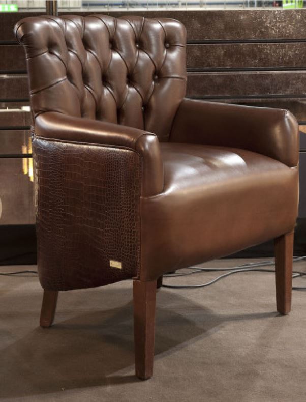 Seat with stitch-Capito Saint Tropez, Formitalia