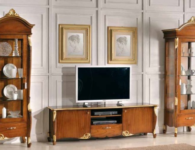 Showcase, Vaccari International