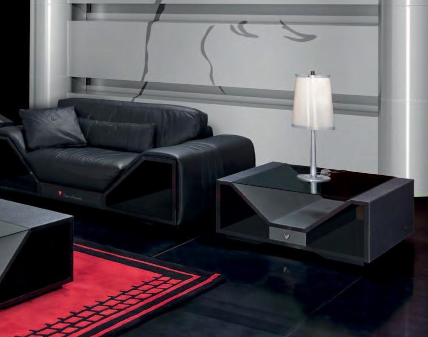 Pridivannogo table in finish of carbon fiber and leather Long Beach, Formitalia