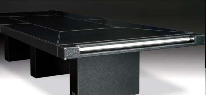 The table for negotiations in the leather of Touring, Formitalia 