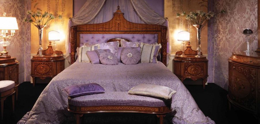 Maggiolini Style bed with high headboard on a frame of wood, Ezio Bellotti