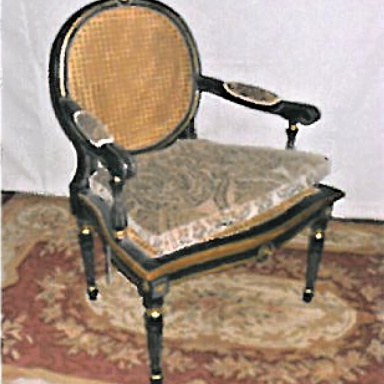 Chair with armrests
