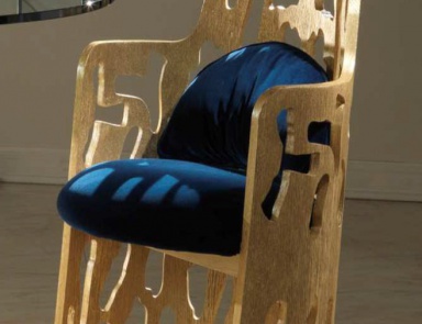 Chair in gold leaf detailing Arnaldo, Zanaboni (designer furniture)
