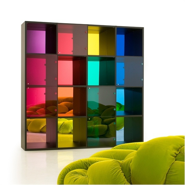 The rack is made of solid wood or acrylic Paesaggi Italiani, Edra