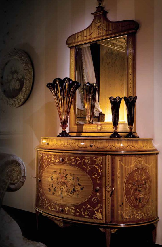 Rectangular mirror Maggiolini Style with a frame made of natural wood, Ezio Bellotti