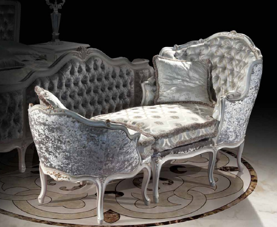 Bed Louis XV Style on a frame of wood, Ezio Bellotti