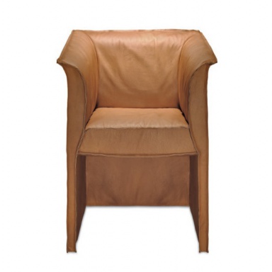The Parentesi Armchair