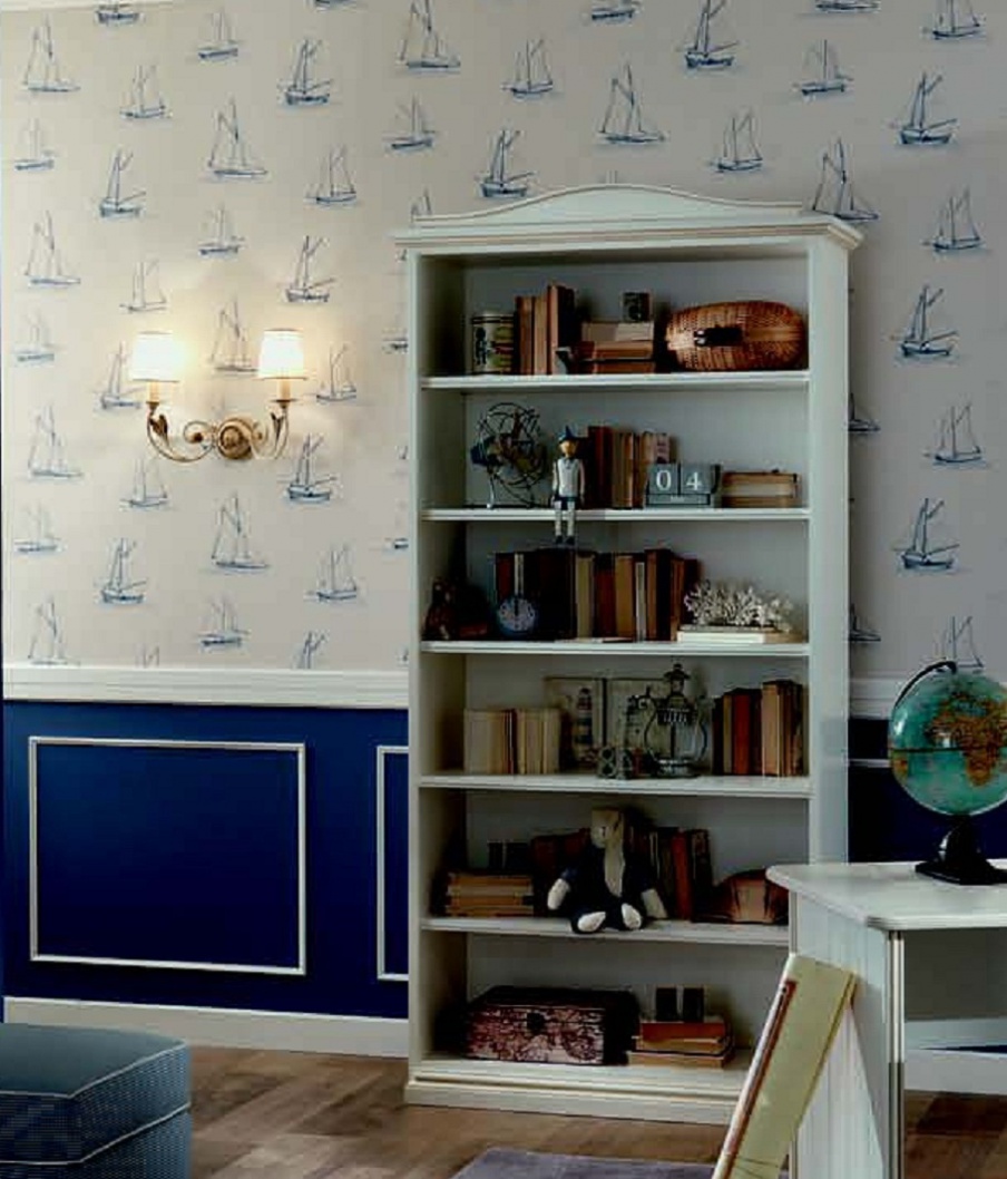 The rack is made of solid wood Martin, Pellegatta