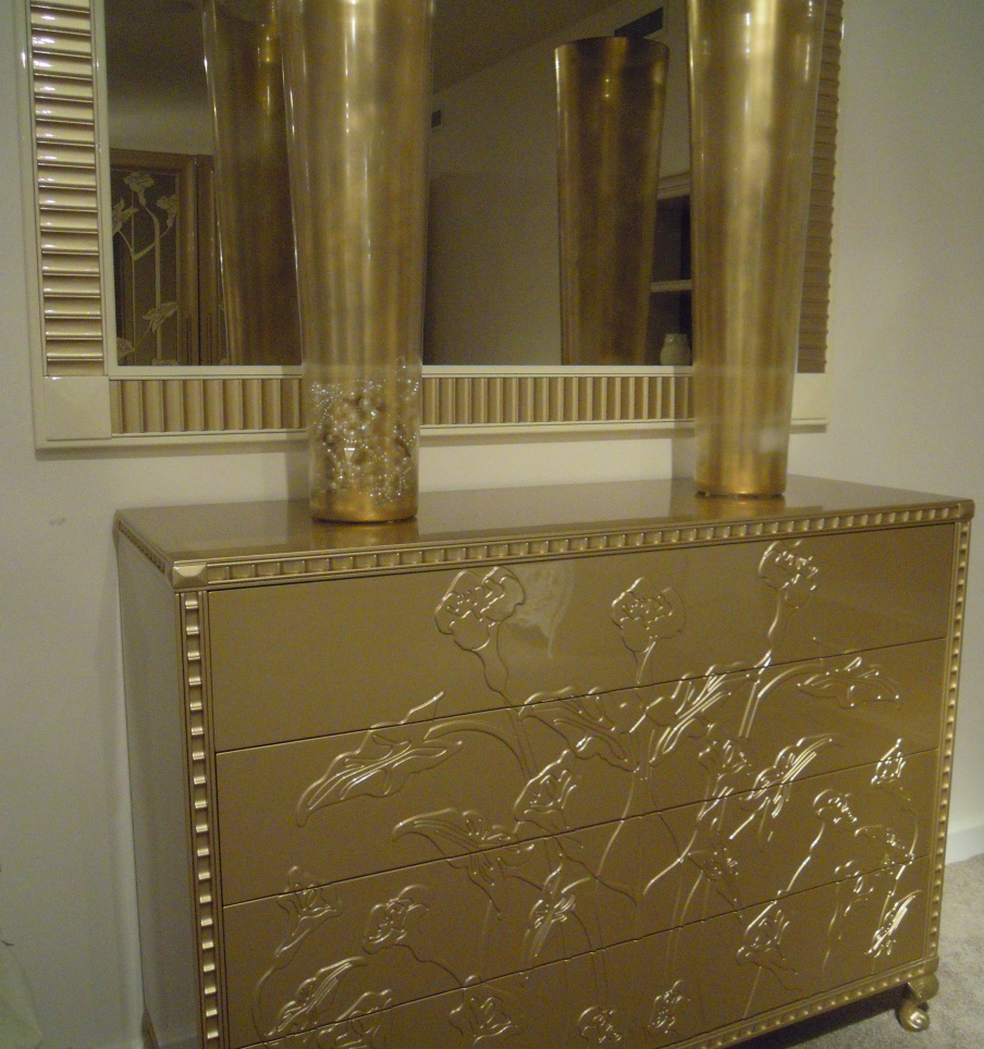 Dresser 4 drawers with floral ornament, Halley