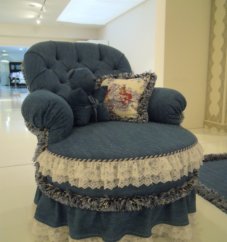 Chair in the style of romanticism with the decor Swarovsky Sally, Halley