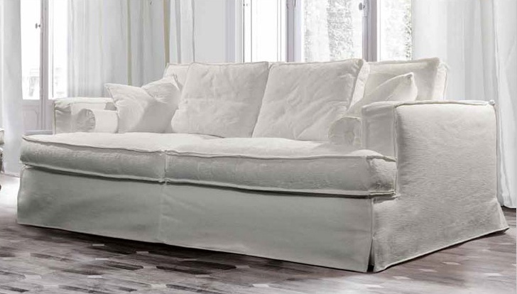 The shrouded sofa Fabio, TreCi Salotti
