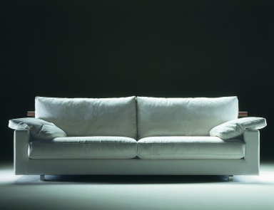 Double sofa on a frame of wood with leather or fabric upholstery Patrik Flexform