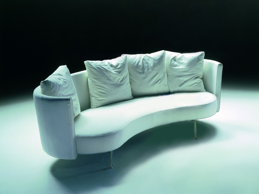Two seater sofa on a metal frame upholstered in leather or fabric Phil, Flexform