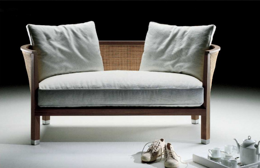 Sofa on a frame of solid wood upholstered in leather or fabric Rosetta, Flexform