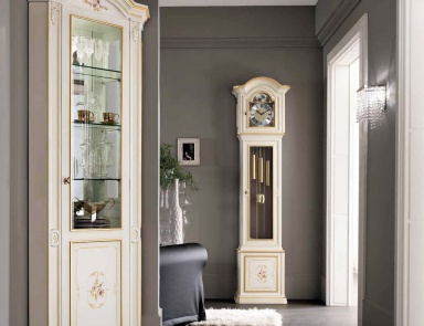 Corner showcase Vivaldi, Maronese 