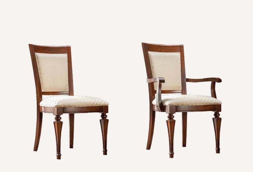 The Verona chair with soft upholstery, Maronese 