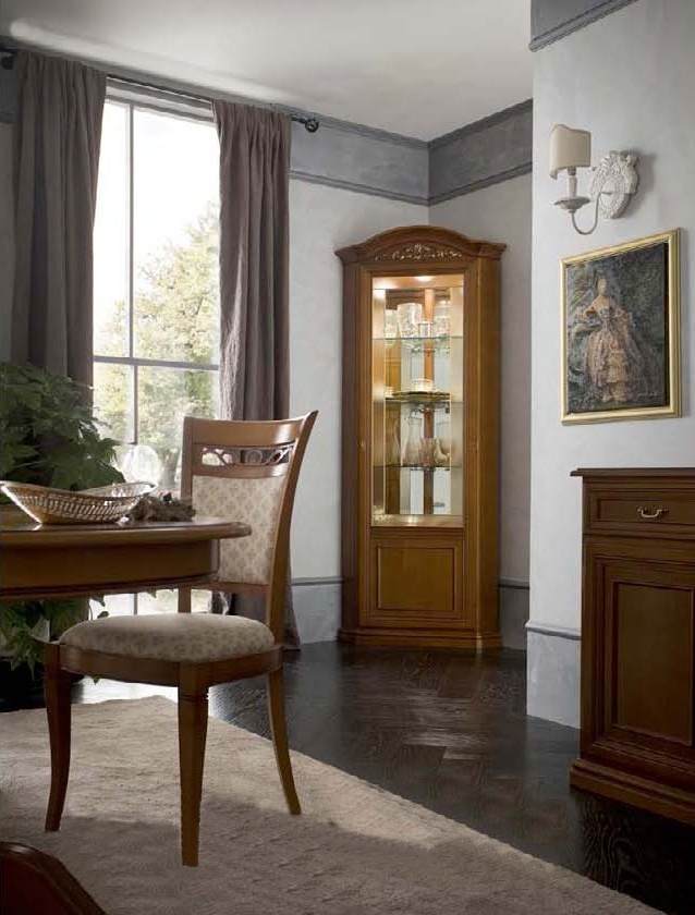 Corner showcase Sorrento, Maronese