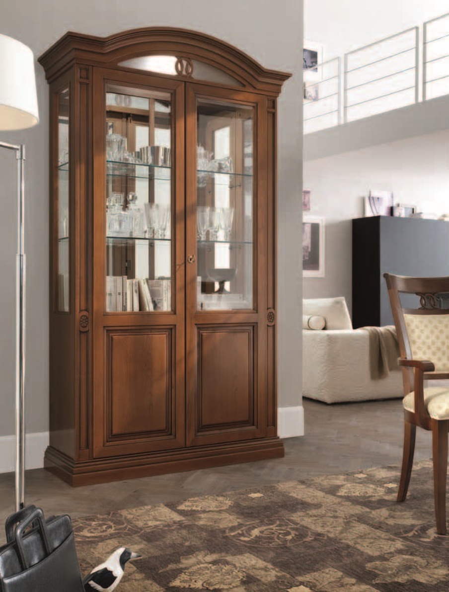 Showcase in classical style Nabucco, Maronese