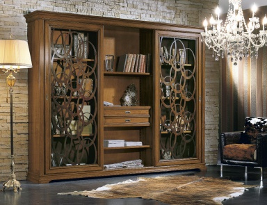 Shelving in classic style with two carved doors Armonie, Arve Style.