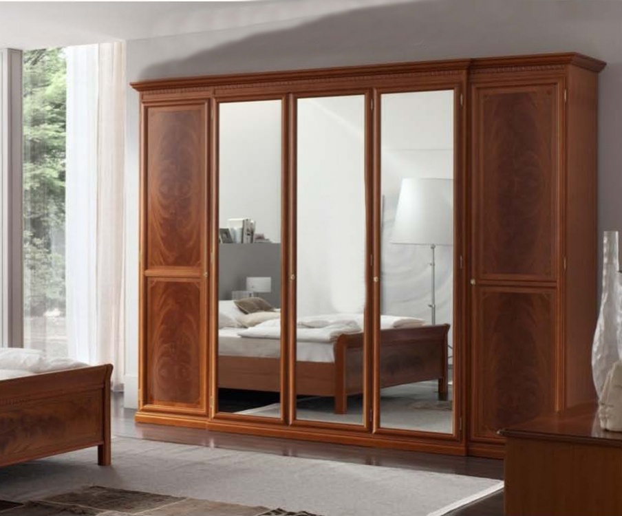 Wardrobe Giotto, Maronese