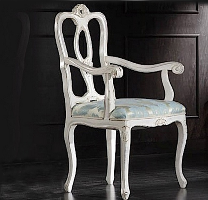 Chair carved Desiree, Arve Style