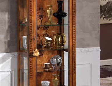 Showcase with inlay on carved legs Francesca, Arve Style