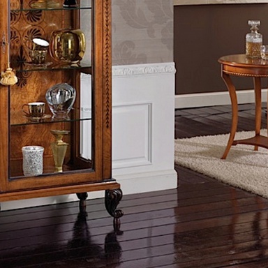 Pridivannogo table Treccina