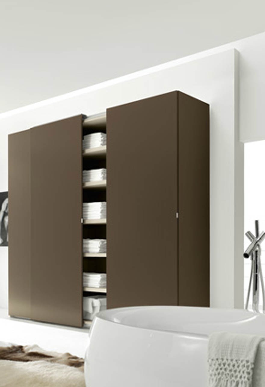 Wardrobe with three doors Wardrobe Collection, ACF International