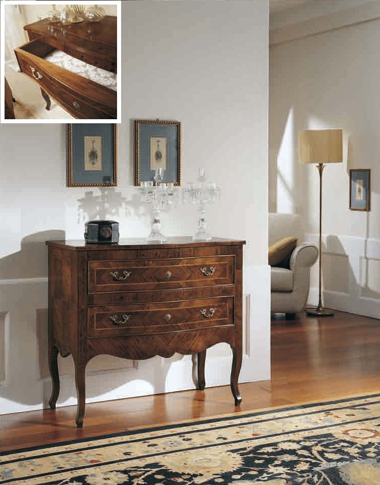 A chest of drawers on high legs bent Verdi, Arve Style