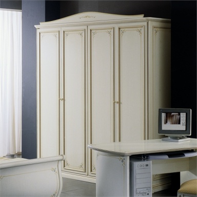 Pilar Armadio wardrobe