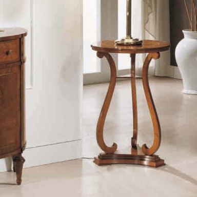 Table pridivannogo Silvio