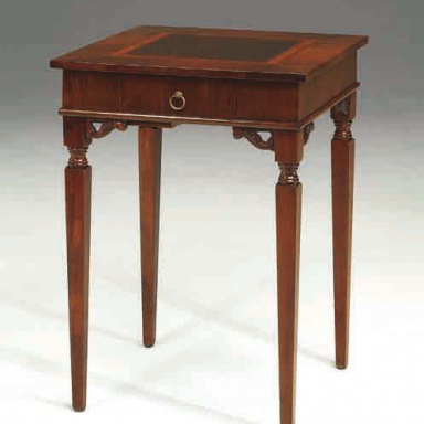 Pridivannogo table Porto