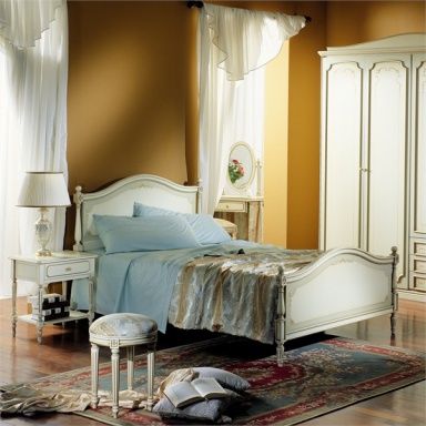 the Sara bed Lettino