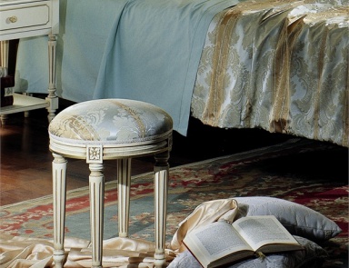 Pouf / stool on carved legs - handmade, Sara Puff - Pellegatta