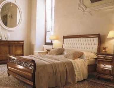 Bed with upholstered headboard and carved footboard Fenice, Arve Style
