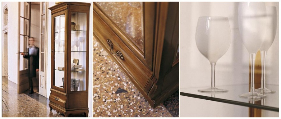 Showcase on figured legs with a door Fenice, Arve Style