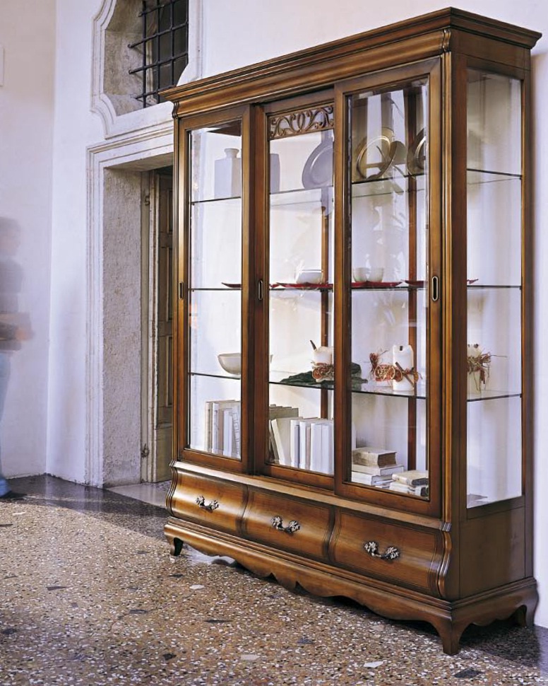 Showcase with sliding doors and drawers Fenice, Arve Style