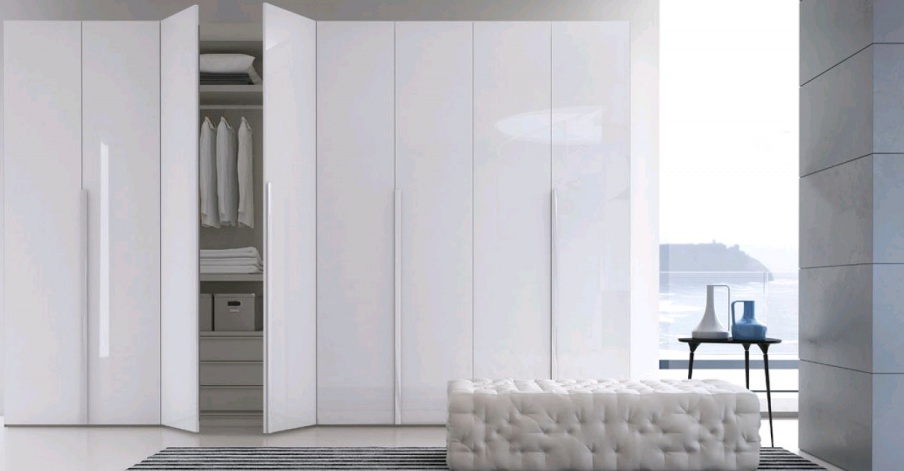 Cabinet Lischia, Spar manufacturer