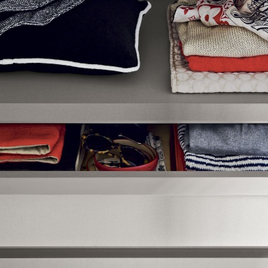 Walk-In Closet Plisse