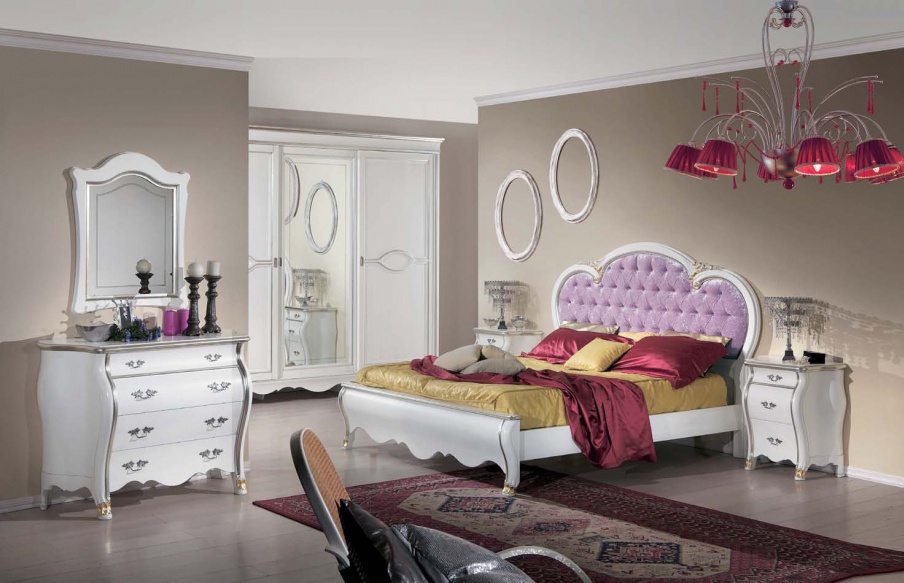 Bedroom set in white lacquer gold and silver Arena, Arve Style