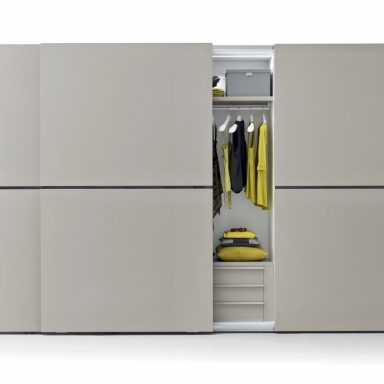 Dressing Room Middle