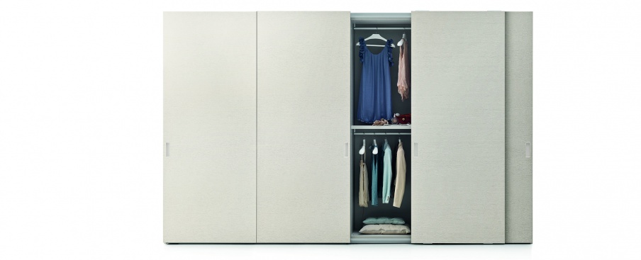Walk-in closet system with wooden case Alfa Ynca, Novamobili